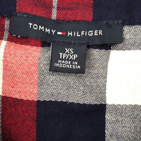 Tommy Hilfiger button down shirt - Picture 2 of 2